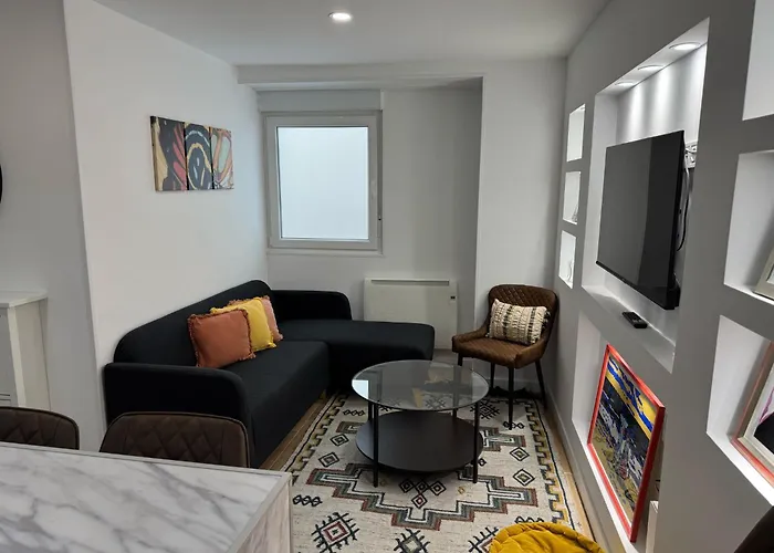 Entire Apartament 1 Minute From The Historical Center